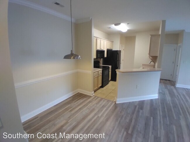 Building Photo - 2013 Silvercrest Dr