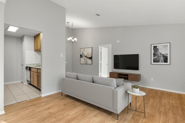 Foto del edificio - 413 Country Aire Dr