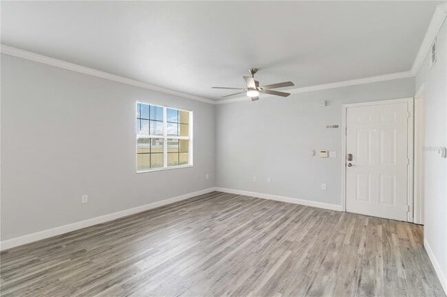 Foto del edificio - 1185 Villagio Cir