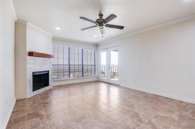 Foto del edificio - 140 Henry Chandler Dr