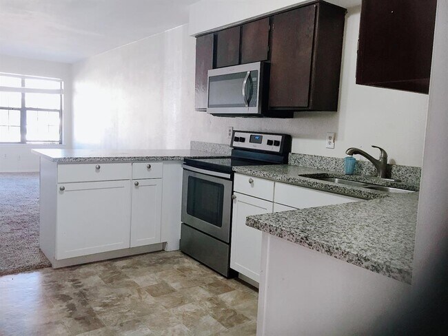 Foto del edificio - 5512 Alexander St