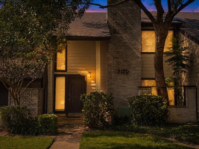 Foto del edificio - 7170 S Dairy Ashford Rd
