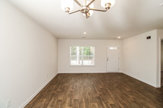 Foto del edificio - 1210 Gardner St