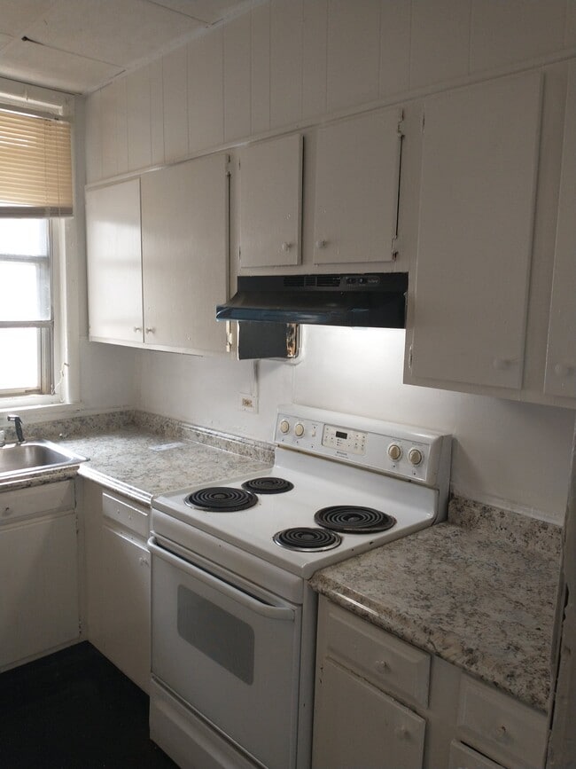 Photo - 874 Granite St Townhome