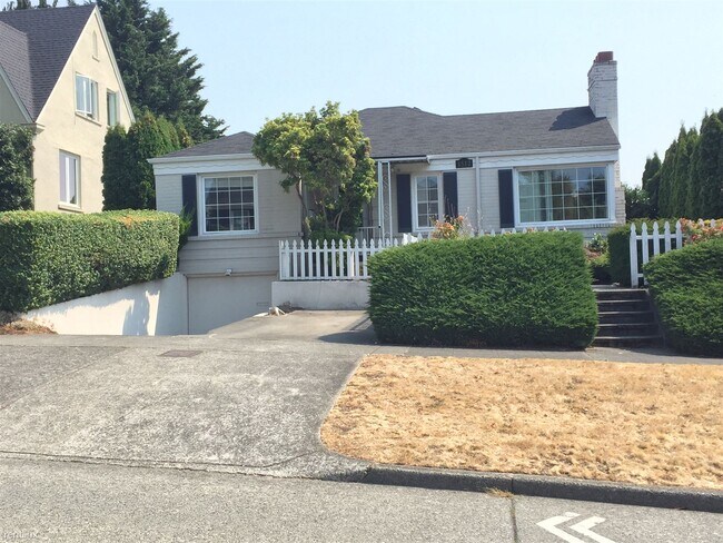 Building Photo - 3 br, 2 bath House - 1512 28th Avenue West