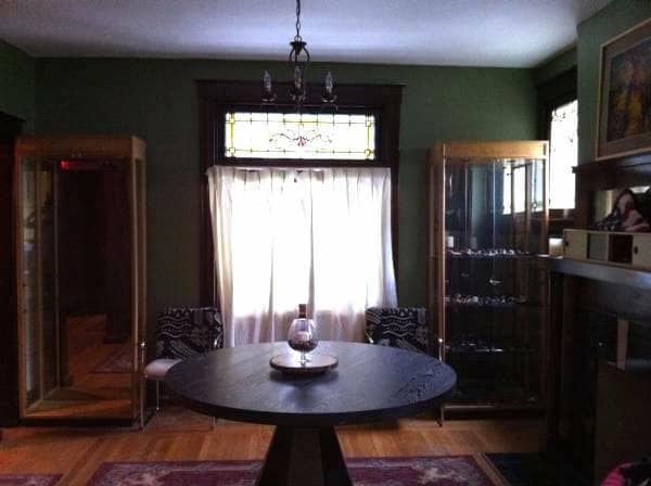 Dining - 183 Woolper Ave