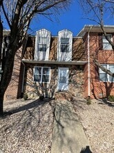 Building Photo - 134 Holly Hill St