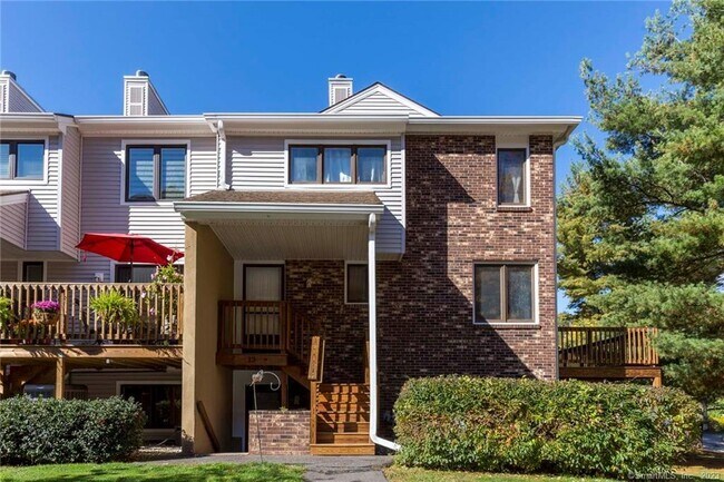 Building Photo - 13 Dutton Pl Way