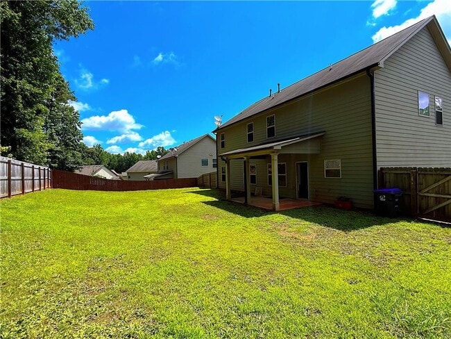 Building Photo - 715 Mimosa Way