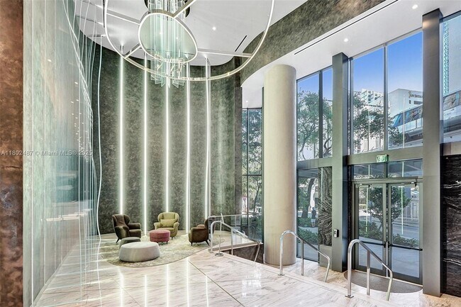 Building Photo - 1000 Brickell Plaza