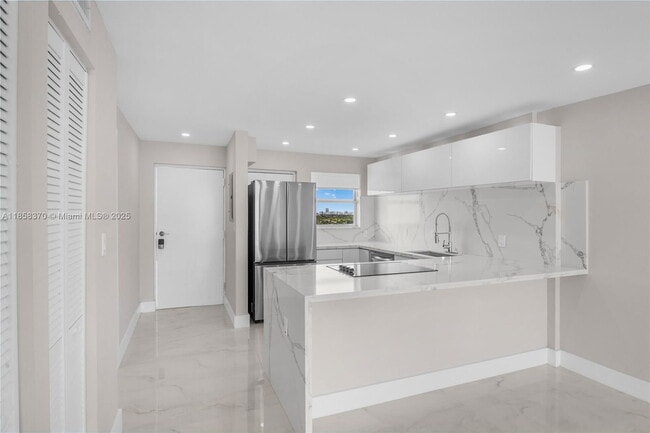 Foto del edificio - 1331 Lincoln Rd