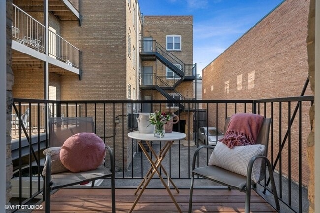 Building Photo - Prime Southport Corridor 1 bedroom, 1 bath