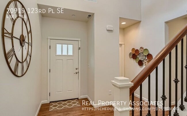 Foto del edificio - 20919 123rd Pl SE