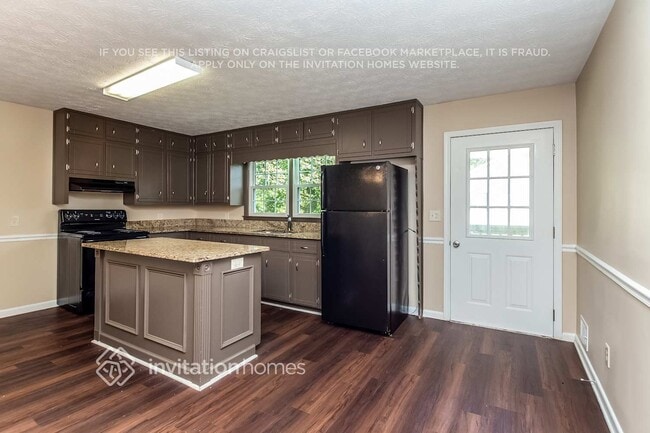 Foto del edificio - 1597 Holly Brook Rd SW
