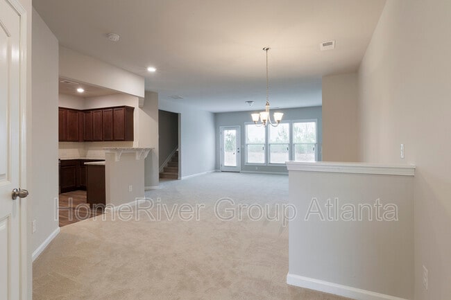 Building Photo - 3741 Upland Dr