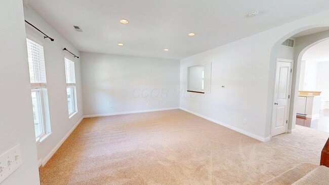 Building Photo - 5597 Lantos Rd