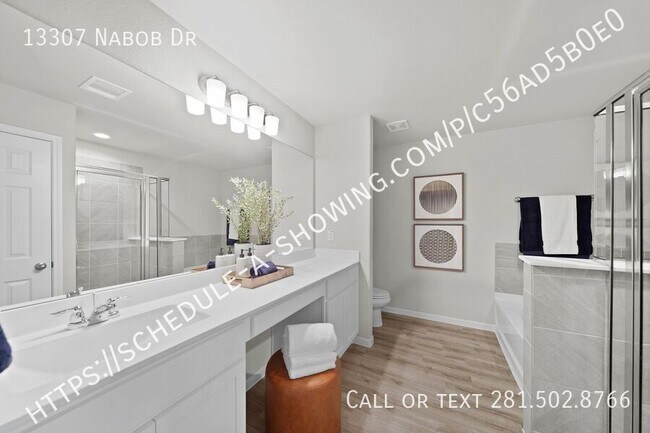 Foto del edificio - 13307 Nabob Dr