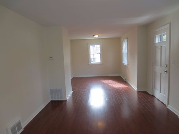 Building Photo - 9747 Lonnquist Dr