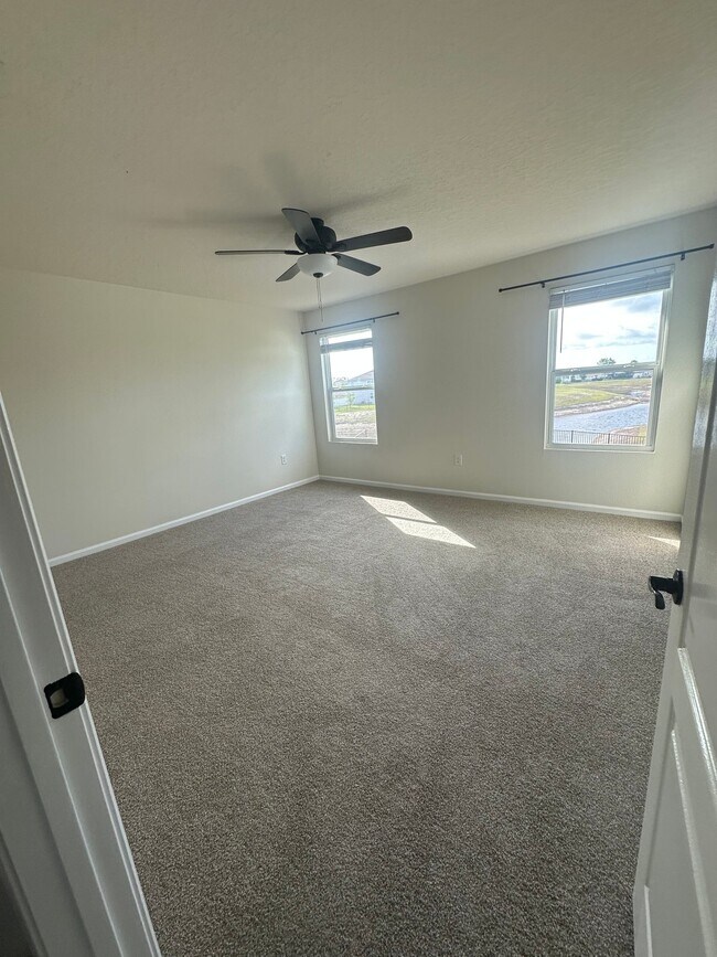 Foto del edificio - 2528 Acorn Creek Rd