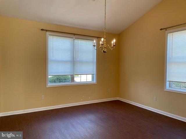 Building Photo - 743 Creekside Dr