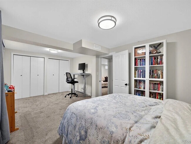 Building Photo - 6522 Benton Cir
