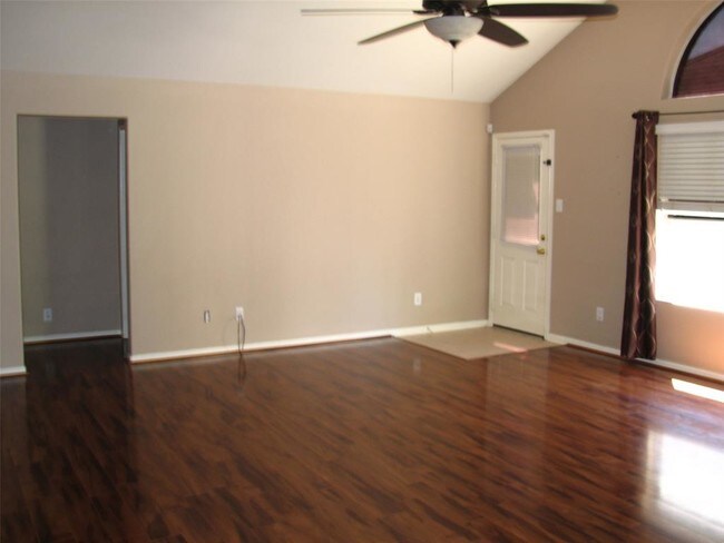 Building Photo - 18415 Alemarble Oak St