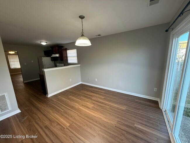 Foto del edificio - 7613 Beulah Church Rd