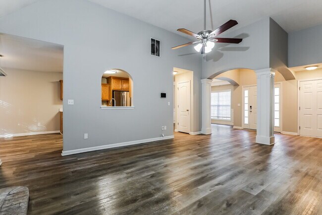 Building Photo - 185 Revolutionary Dr