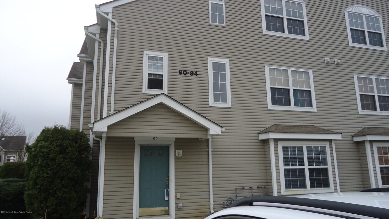 Primary Photo - 90 Watson Ct