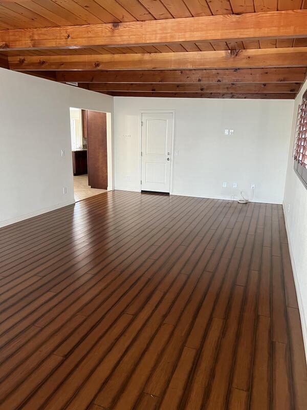 Foto del edificio - 2683 Caulfield Dr