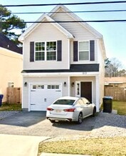 Building Photo - 213 Thalia Rd