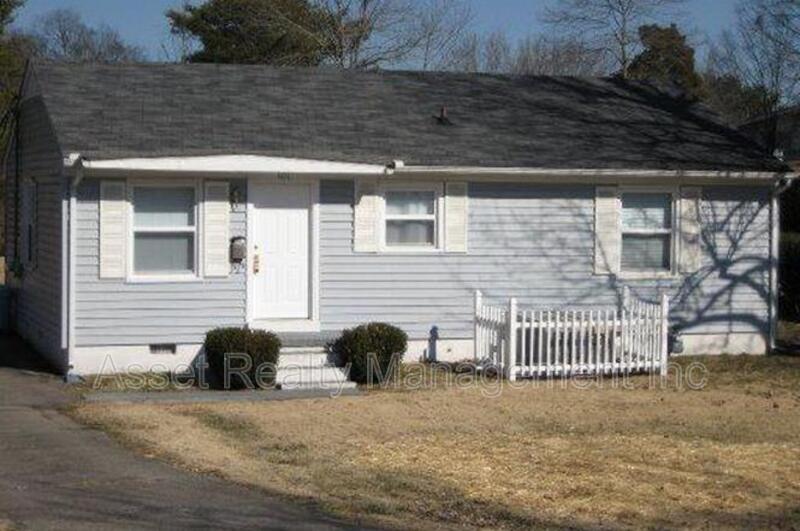Primary Photo - 101 Sheridan Cir