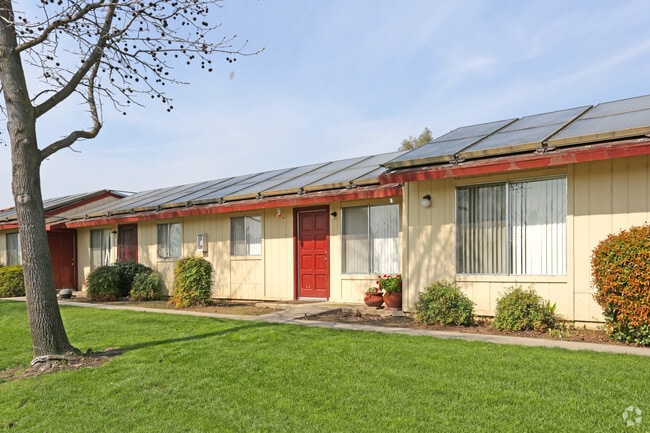 Country Creek Apartments Sanger Ca Primary Photo Country Creek Apartments