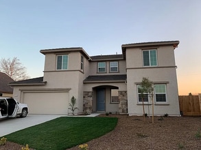 Building Photo - 3104 Gardenia Ave