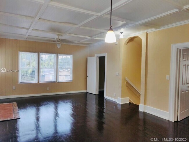 Foto del edificio - 304 SW 20th St