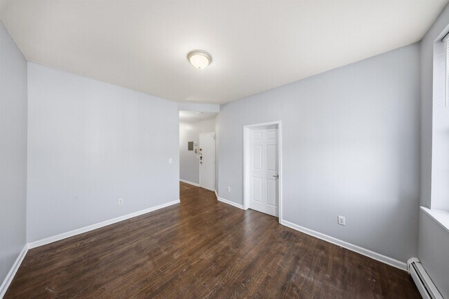 Foto del edificio - 303 3rd St