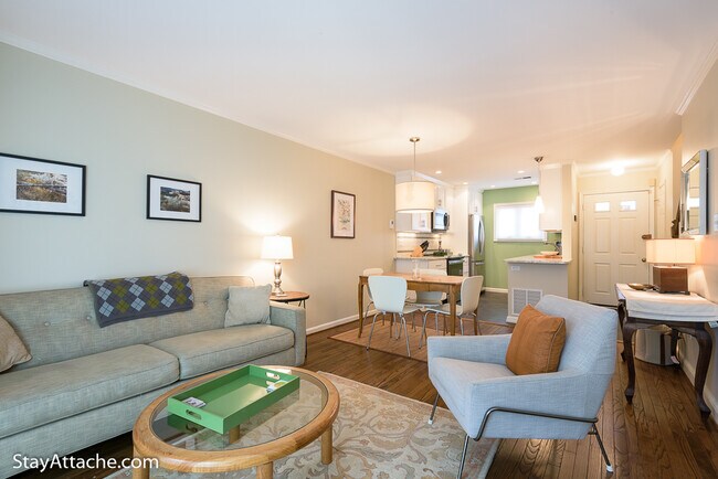 Foto del edificio - 1121 N Stuart St