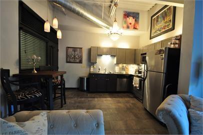 Foto del edificio - 313 E Lafayette St