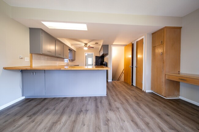 Foto del edificio - 8300 Emerson Ave S