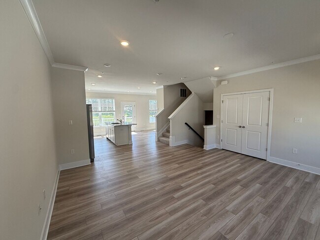 Foto del edificio - New Townhome Near Route 50 & Downtown Cambridge- RENT SPECIAL Free 2nd Months Rent