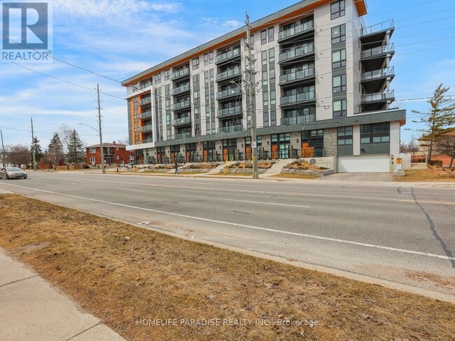 Building Photo - 312 Erb St. W