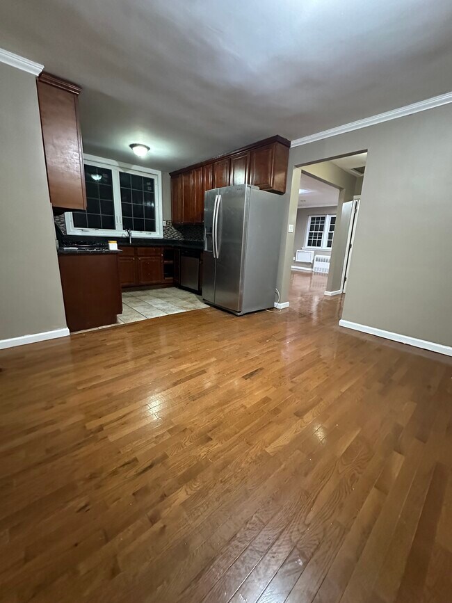 Foto del edificio - 1135 E 84th St