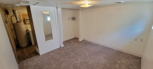 Building Photo - 11164 S Temple Dr