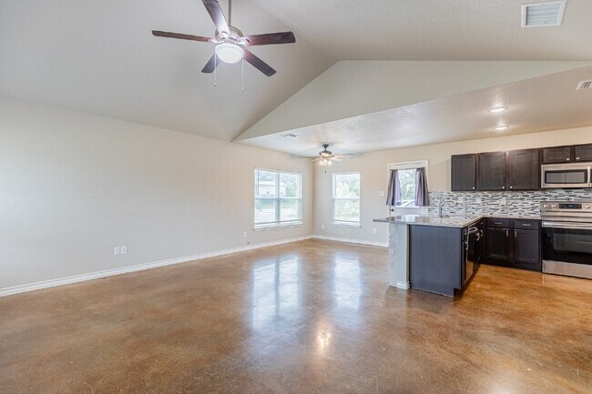 Foto del edificio - 1404 Tee Dr