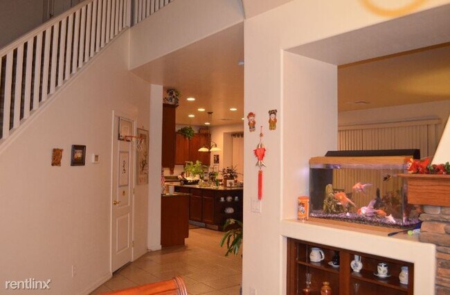 Building Photo - 1 br, 1 bath House - 2111 E. Chanute Pass
