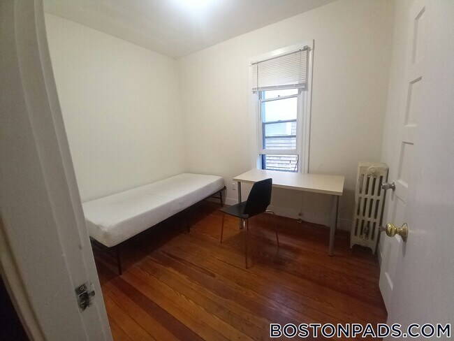 Foto del edificio - 49 Beech Glen St