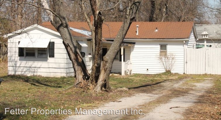 Primary Photo - 2208 Ravenswood Dr