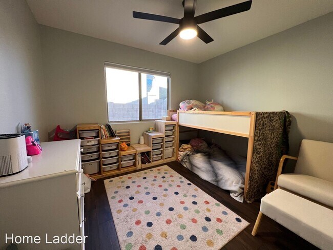 Building Photo - 3 br, 2 bath House - 10050 E Plata Ave