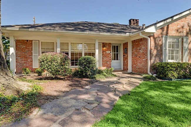 Building Photo - 4654 Merwin St