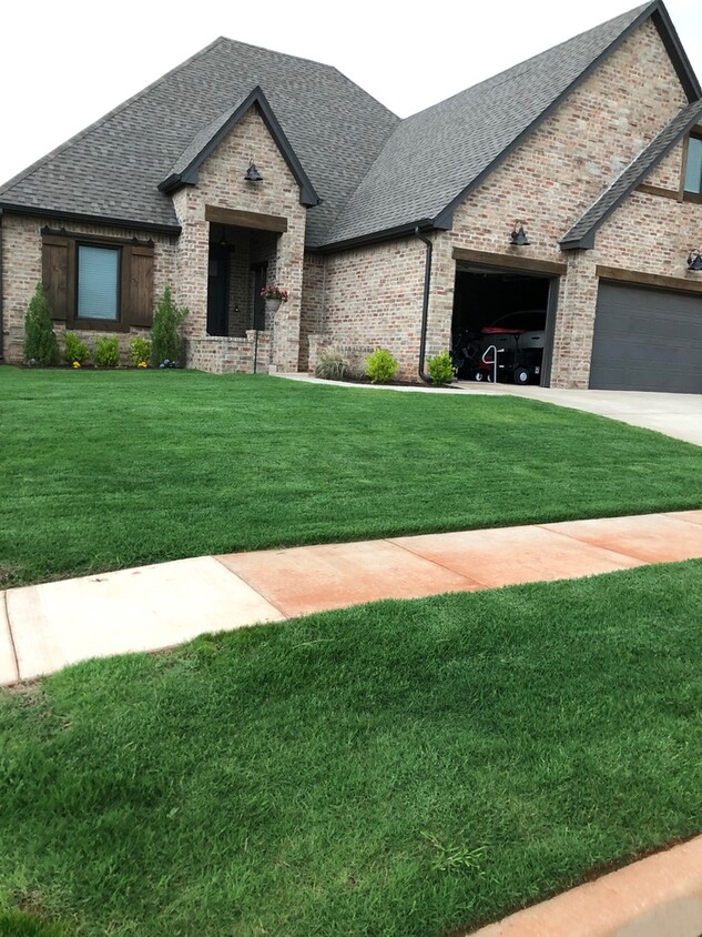 Foto principal - Beautiful Grove Home